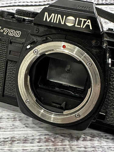 Minolta X-700 Film Camera w/ MC Rokkor PF 55mm 1:1.7 f/1.9 Lens & Booklet - Picture 5 of 14
