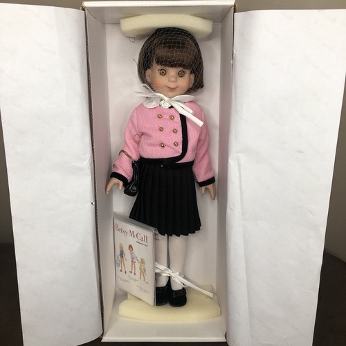Robert Tonner BETSY MCCALL Family 14" PERFECTLY SUITED Doll 99502 Collector - Picture 8 of 11