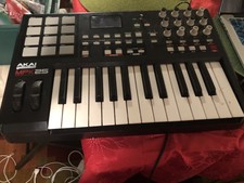 Akai Professional Mpk25 25-key Usb Midi Keyboar Controller-work Tested-w Power C