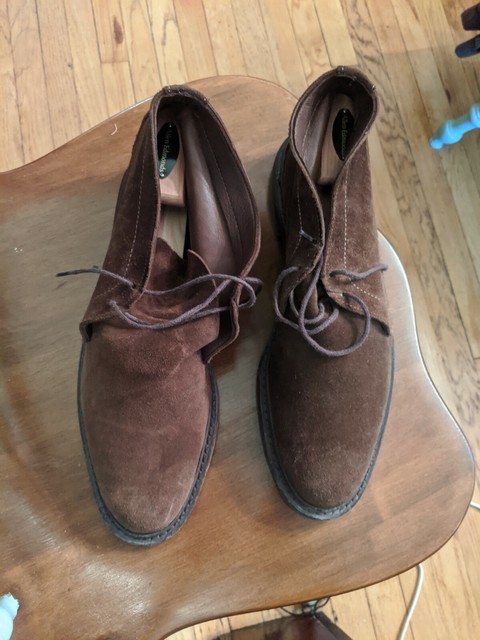 allen edmonds suede chukka