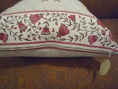 Provence Jacquard Tapestry Pillow Case Cream Red 45x45 CM Flower France - Picture 5 of 7