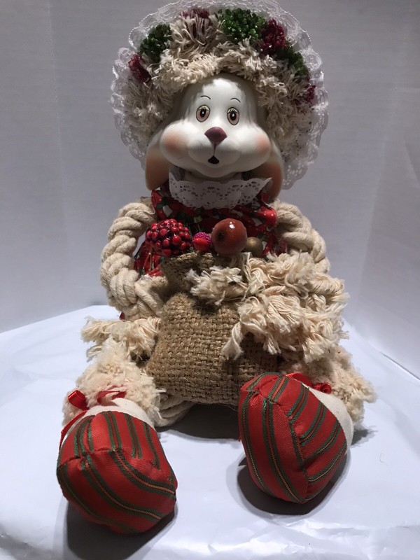 House of Lloyd Christmas around the world Flossie Bunny 541736 1993 - Floyd Box