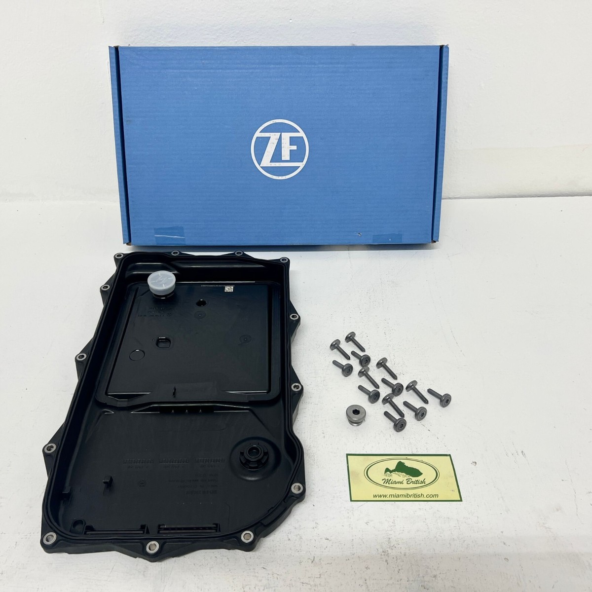 LR065238 JDE36541 ZF -TRANSMISION OIL PAN x LAND ROVRD5/RANGE/RR