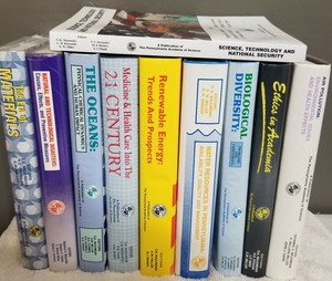 Item Specifics Condition Very Good A Book That Does Not Look New And Has Been Read But Is In Excellent Condition No Obvious Damage To The Cover With The Dust Jacket If Applicable Included For Hard Covers No Missing Or Damaged Pages No Creases Or