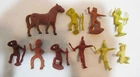 MARX VINTAGE LOT OF 9 FORT DEARBORN PLAYSET 45mm INDIAN FIGURES + HORSE 1950's