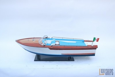 LuxShips Riva Junior Runabout Model 33 in Classic Wooden Speedboat