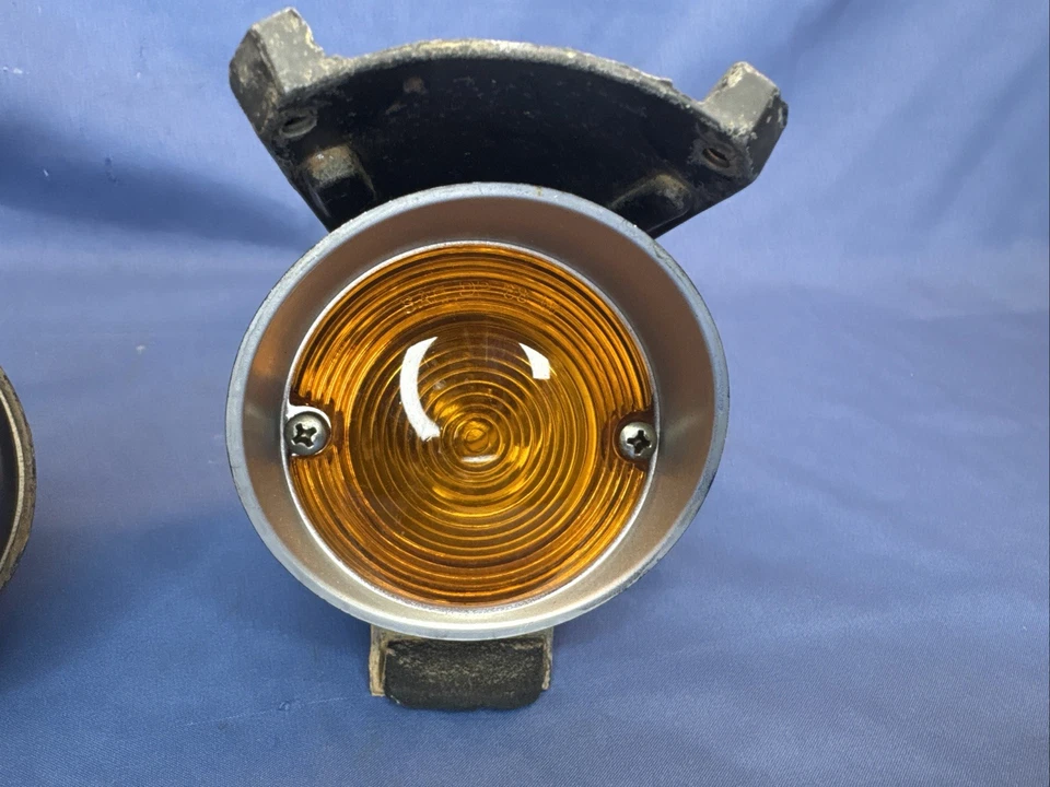 Dodge Coronet 1968 69 par original conjunto de luces de estacionamiento de giro delantero Foto 2 de 4