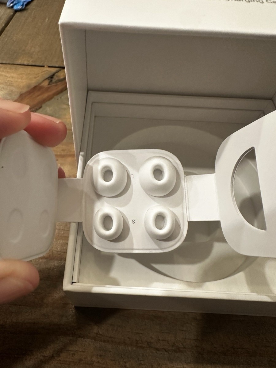 Apple AirPods Pro with Wireless Charging Case - White for sale
