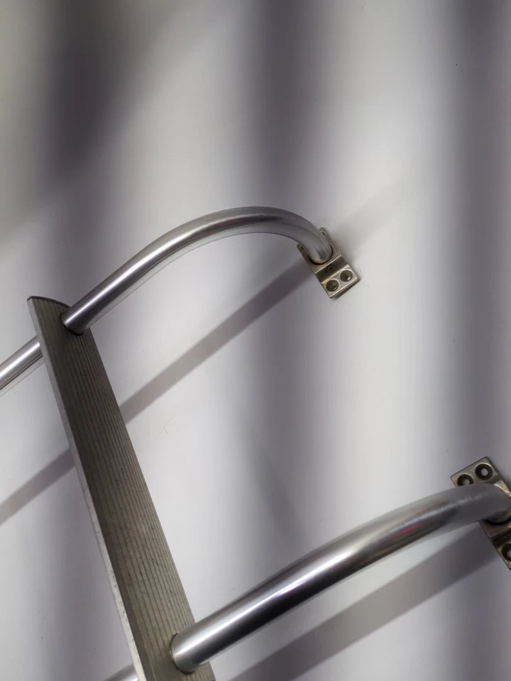 Chevrolet Serie G 1971-1995 furgoneta puerta trasera aluminio escalera GMC G10 G20 G30 Foto 2 de 4