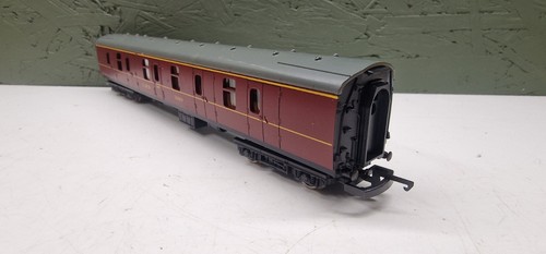 (Marked Body/Bad Box) Lima 30946 Guards Van LMS Maroon Coach Carriage OO Gauge | Condition: Used