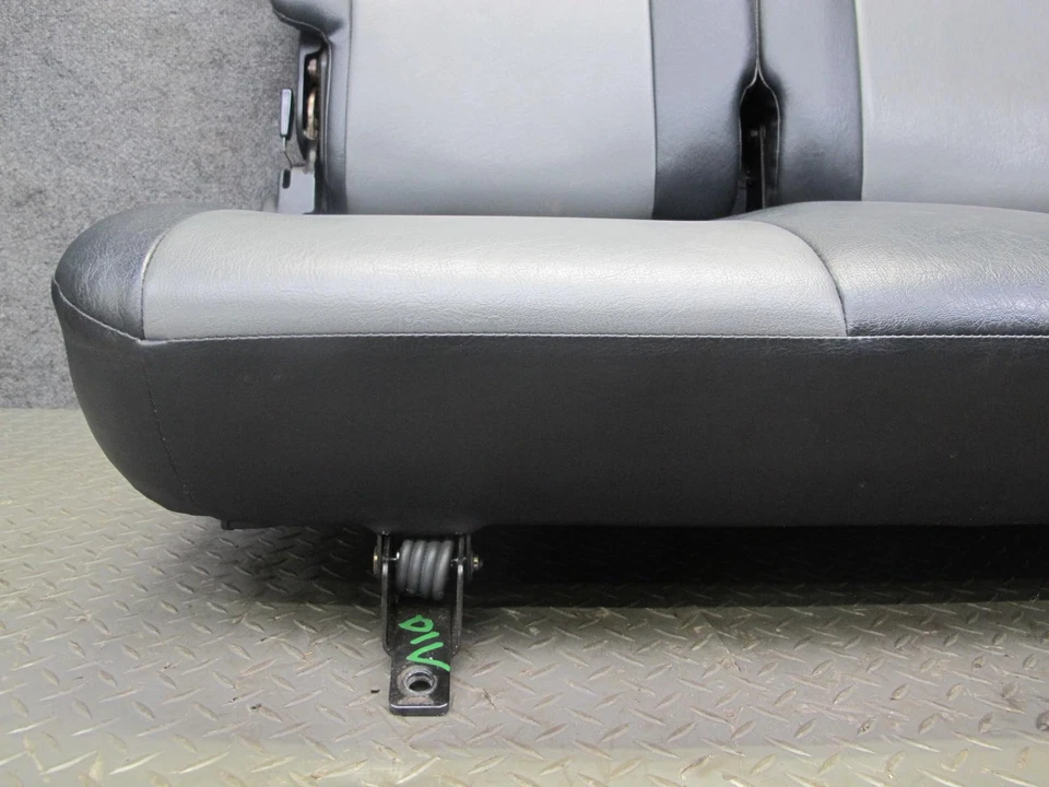 99-01 ISUZU VEHICROSS REAR LEATHER SEAT BLACK & GRAY OEM Foto 3 de 4