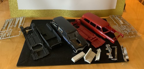 2 Jo-Han Cadillac Leichenwagen & Krankenwagen Maßstab 1:25 Karosserien für Teile oder Restauration
