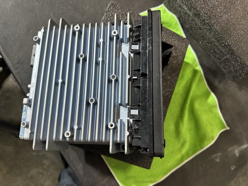 Genuine 14-18 Harley Boom Box 6.5 GT GPS Radio OEM (TESTED ) - Picture 7 of 9