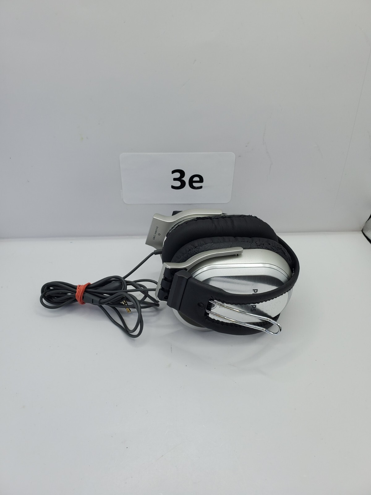 Philips noise cancelling headphones SBC-HN110-image