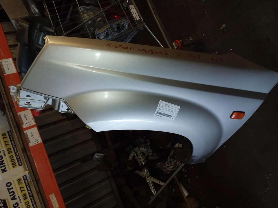 NISSAN XTRAIL LEFT GUARD T30, 10/01-09/07 01 02 03 04 05 06 07 - image 2 of 3