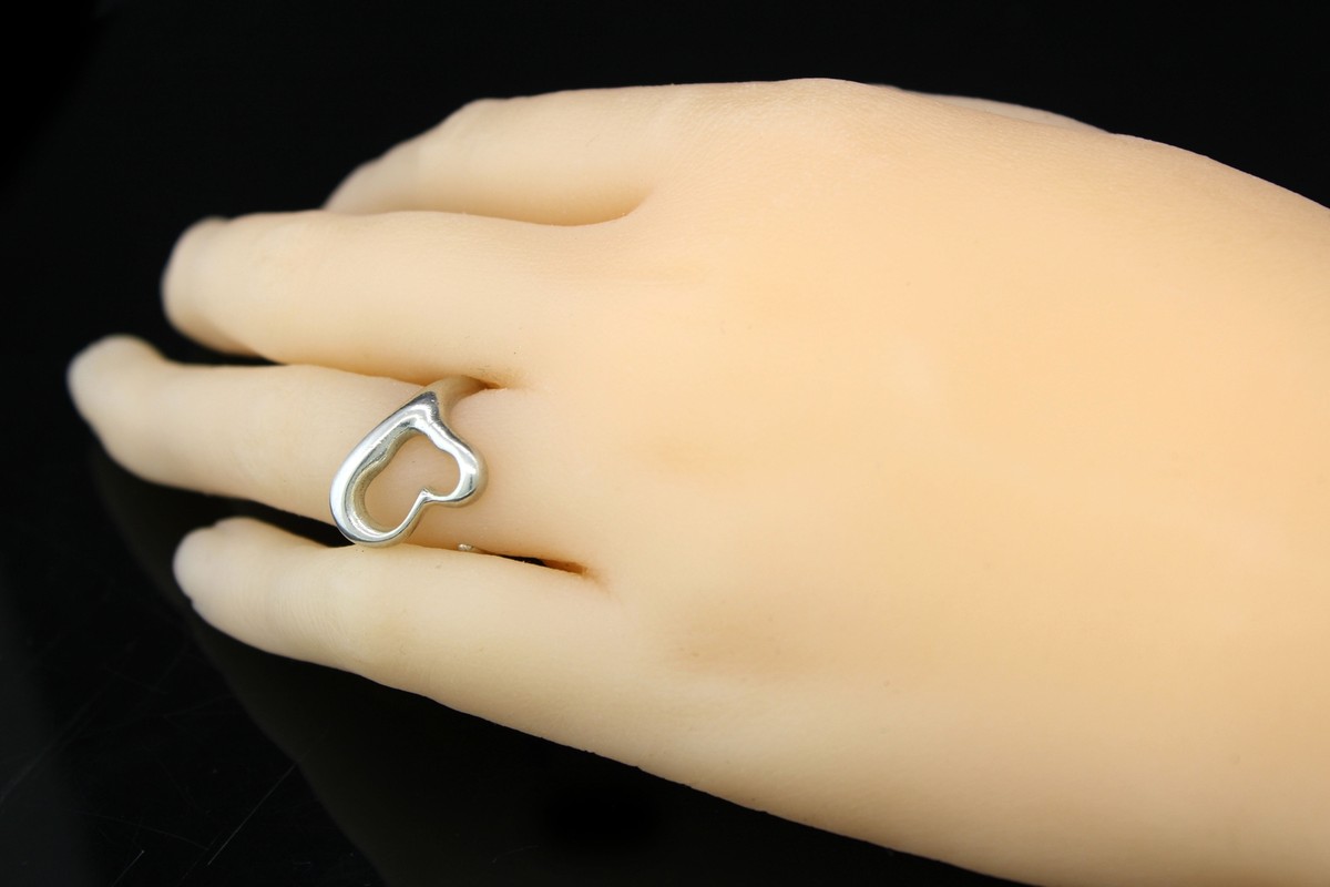 Vintage Tiffany & Co Elsa Peretti 925 Sterling Silver Open Heart