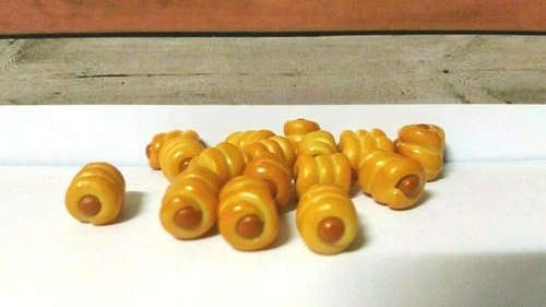 18 Bread Roll Sausage Miniature Dollhouse Bakery Food Supply Charms Accessories. - Picture 7 of 7