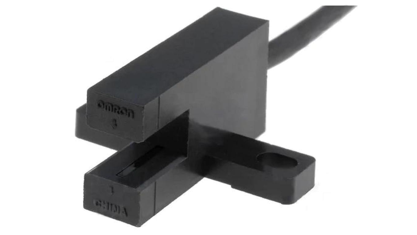 Photoelectric Sensor with 5mm Range NPN EE-SX672-WR 1M