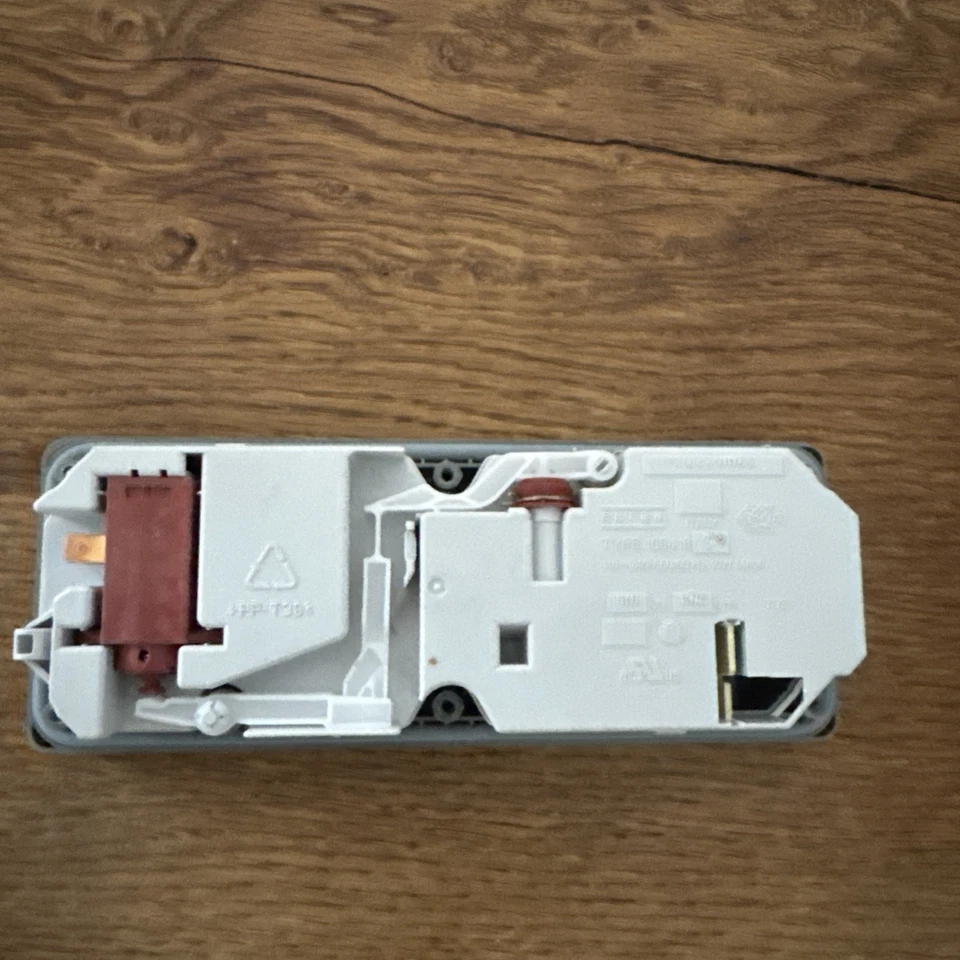 Eltek  Dosiereinheit für Spülmaschinen, Type 100418 - Bild 3 von 4