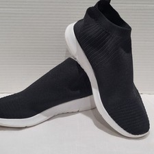 STEVE BY Steve Madden Fenley 8.5 Womens Black Lowtop Walking Slip On Sneakers