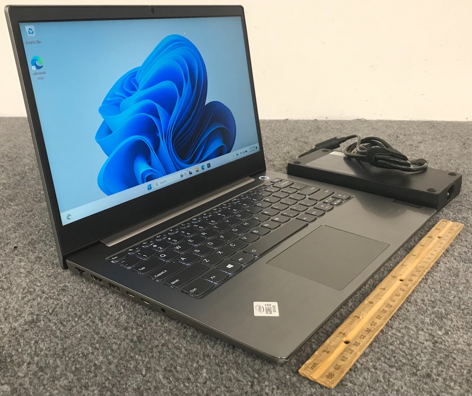 Lenovo ThinkBook 14-IML 14
