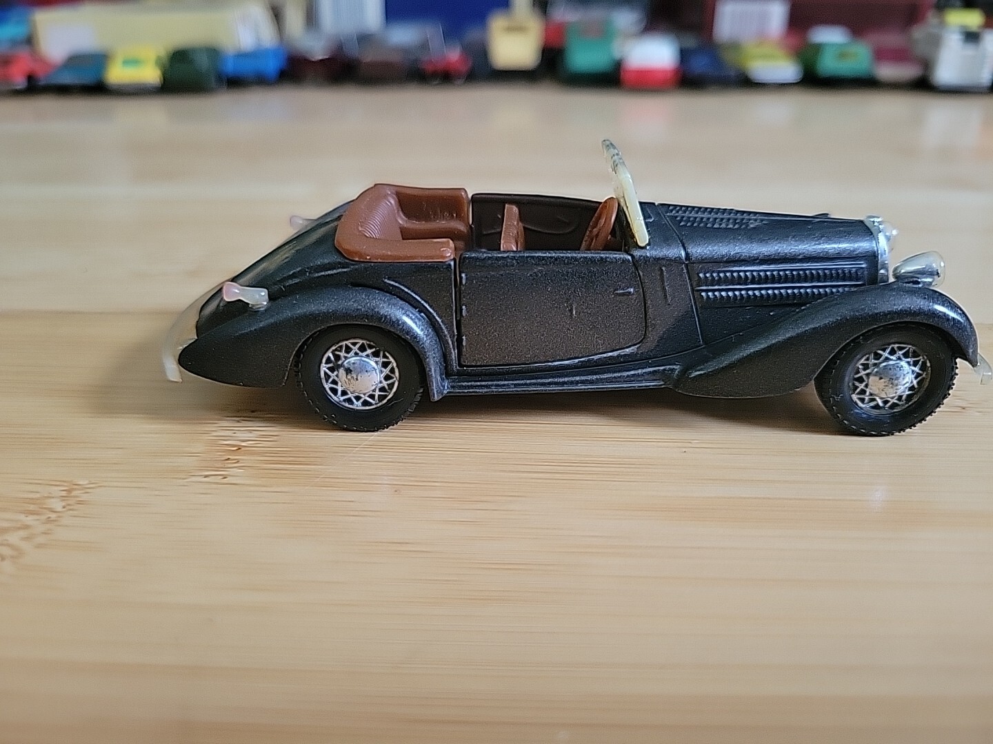 Picture 3 of 5