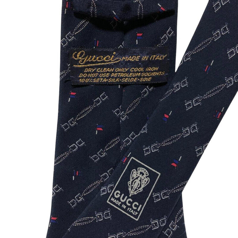 Gucci Vintage GG Logo Silk Tie 146cm Length 8.5cm Width Gucci Vintage GG Logo Silk Tie 146cm Length 8.5cm Width