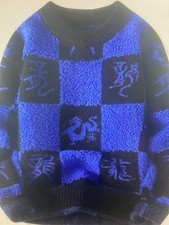 Trendiger modischer Freizeitpullover
