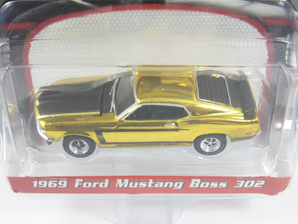 2025 Greenlight 1:64 Barrett-Jackson R15: 1969 FORD MUSTANG BOSS 302 Gold Chrome - Image 3 of 4