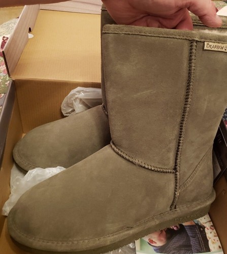 Bearpaw Women's Emma Short Boot Size 10 