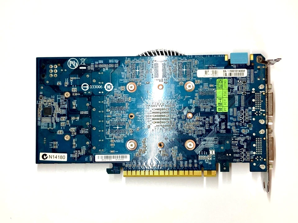 Gigabyte NVIDIA GeForce GTX 550 Ti GV-N550OC-1GI 1GB GDDR5 PCIE Graphics Card - Image 3 of 4