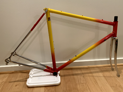 Beautiful Vintage Italian Road Bike Frameset 56cm Columbus Steel