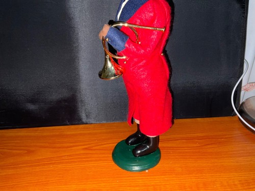 Byers Choice The Carolers 2009 Coach Horse Man With Brass Horn 13” - Picture 6 of 12