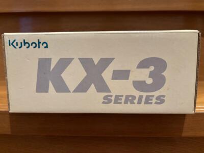 【Kubota KX-3series】ミニチュアKubota KX121-3 Kubota KX121-3 Miniature Excavator KX-3 Series 1/24 Diecast