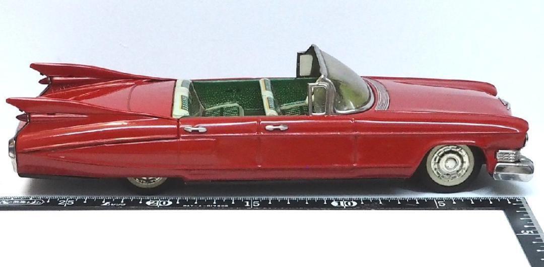 Bandaiya 60 Cadillac Convertible Large Red In Tin Toy Car No Bandaiya 60 Cadillac Convertible Large Red In Tin Toy Car No