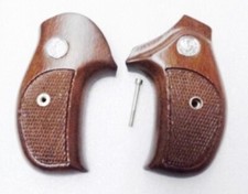 Sile Walnut Combat Grips For Taurus 85 94 605 941 Revolvers Banana 80s 520off