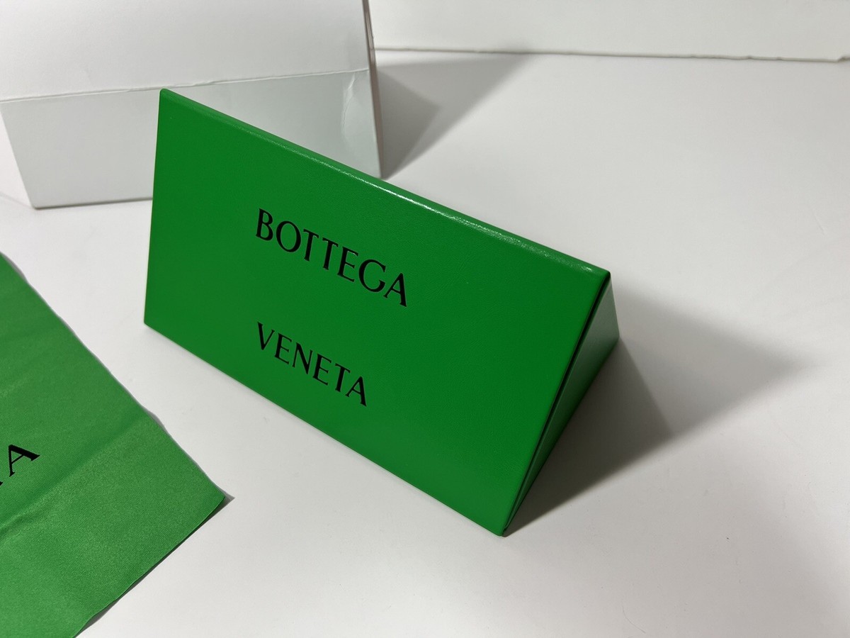 Brand new Bottega Veneta sunglasses. Box, glasses, cloth, papers. BOTTEGA VENETA Case Sunglasses Eyeglasses Green With  main image 3