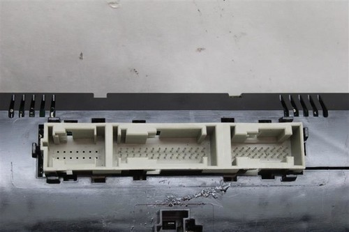 FRONT TEMPERATURE CONTROLS Gl350 Gl450 Gl550 ML320 ML350 10-13 1031490 - Picture 3 of 12