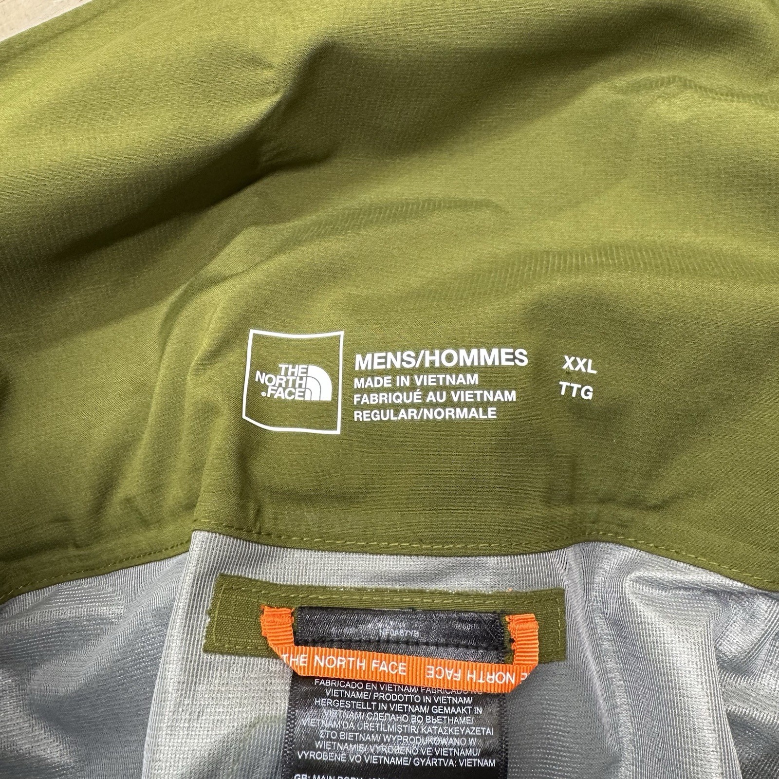 NEW The North Face Mens Ceptor Bib Snow Pants Ski Meadow Grass Green 2XL thumbnail 11
