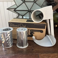 The Pampered Chef Deluxe Cheese Grater #1275 Includes 2 Cutting Blades
