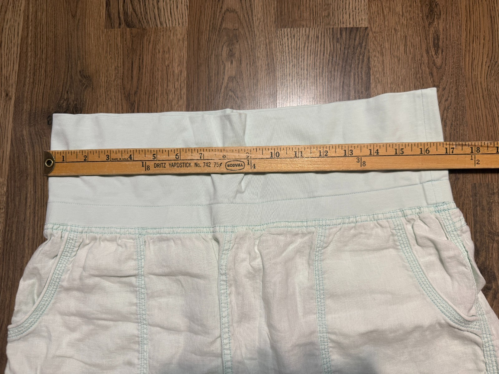 Calvin Klein Performance Shorts, Women's Size Large, Green, Quick Dry, Pull On thumbnail 7