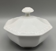 Rosenthal Maria white confectionery box bonboniere lidded box jewelry box with lid 