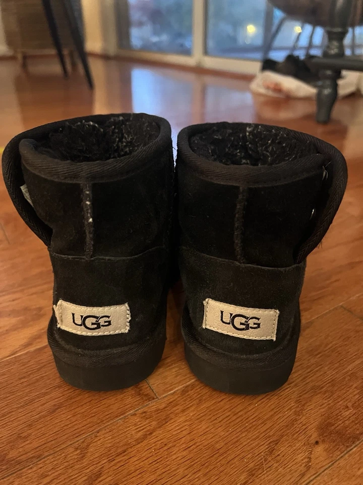 Ugh Jona Black Boots Size 12 - Image 2 of 4