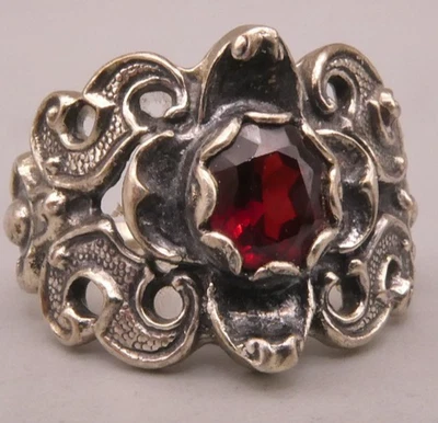 Ring Silber 835 wunderschöner ausgefallener alter verzierter Trachtenring Granat - Bild 1 von 4