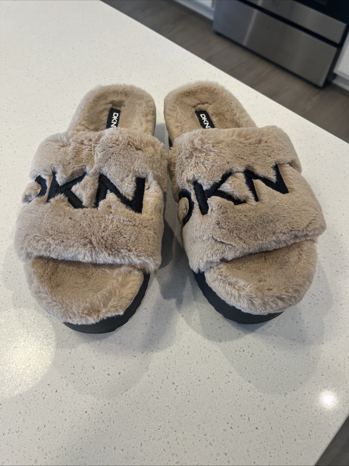 DKNY WOMENS SLIDE NEUTRAL PALZ-SLIPPER SLIDE,K2123165 NUDE/BLK