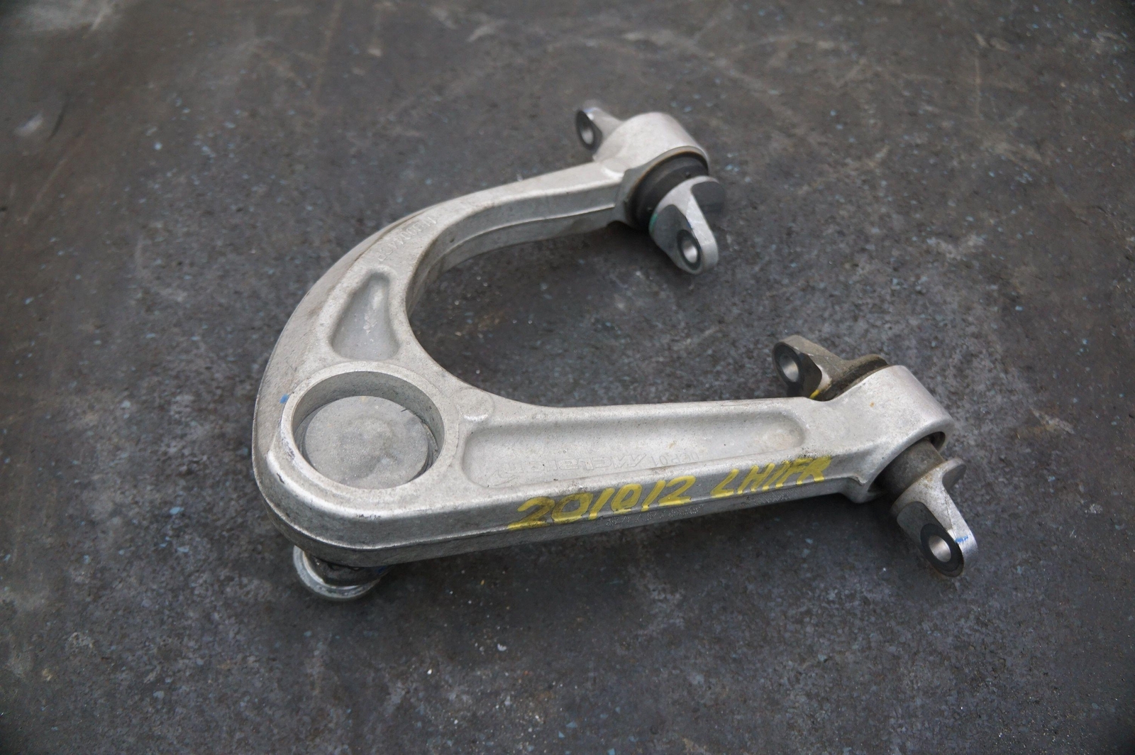 Front Left Upper Control Arm Wishbone 11b0367cp Oem Mclaren 540c 570s 2017