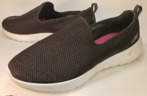 skechers goga max white