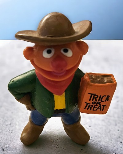 Sesame Street Cookie monster Ernie Big Bird  figurines 1980 - Imagen 5 de 7