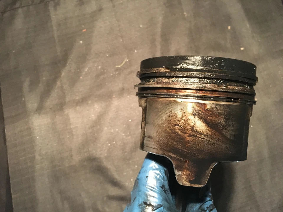 94-03 Ford Powerstroke International 7.3L T444E Pistón y biela Foto 3 de 3