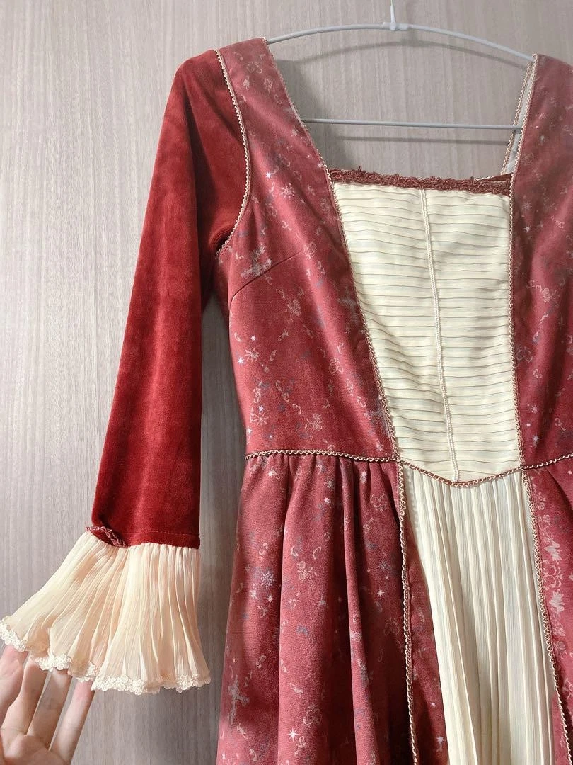 UNDERCOVER Vestito Campanella di Natale Miele Segreto La Bella e la Bestia